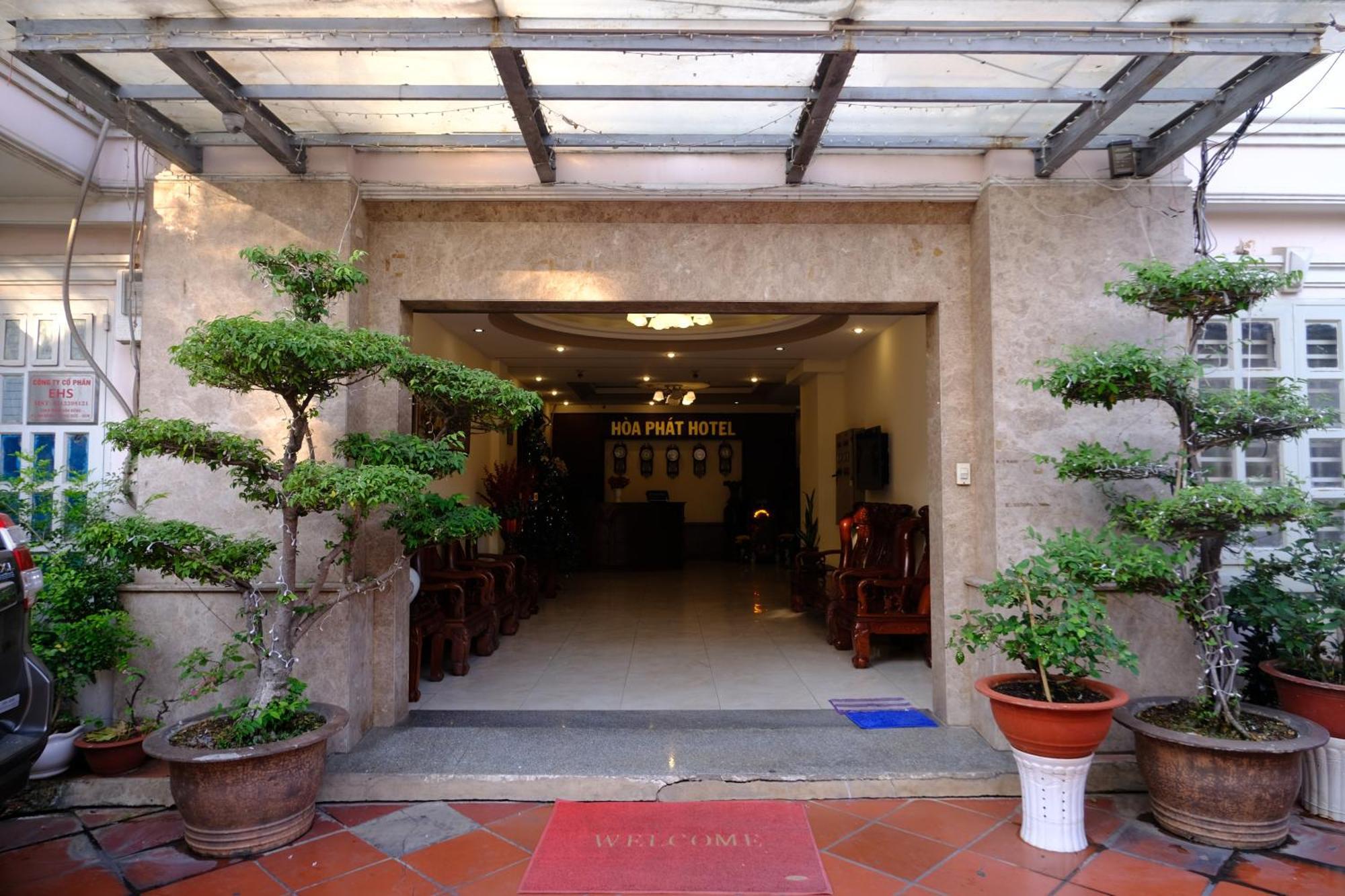 Hoa Phat Hotel & Apartment Cidade de Ho Chi Minh Exterior foto