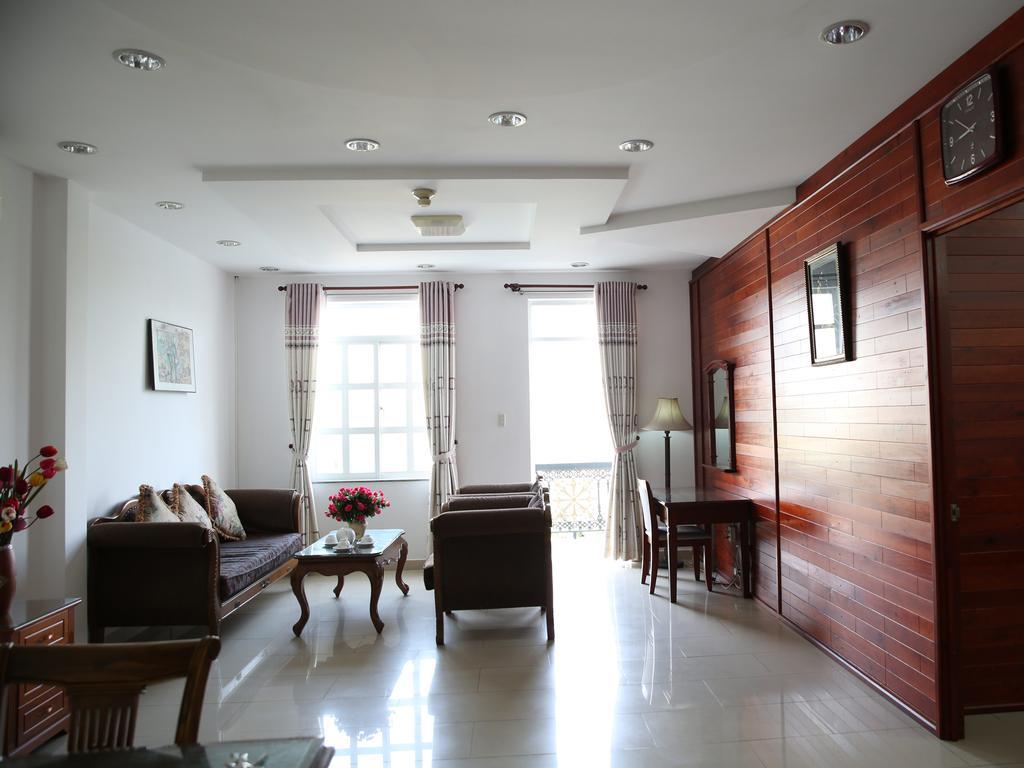 Hoa Phat Hotel & Apartment Cidade de Ho Chi Minh Exterior foto
