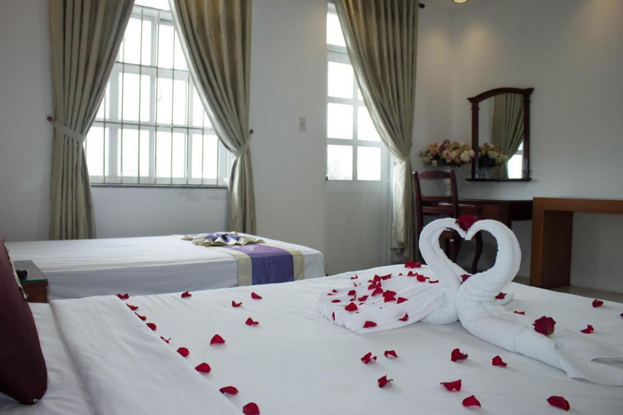 Hoa Phat Hotel & Apartment Cidade de Ho Chi Minh Exterior foto